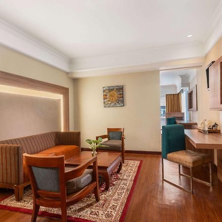 Novotel Semarang Exterior foto