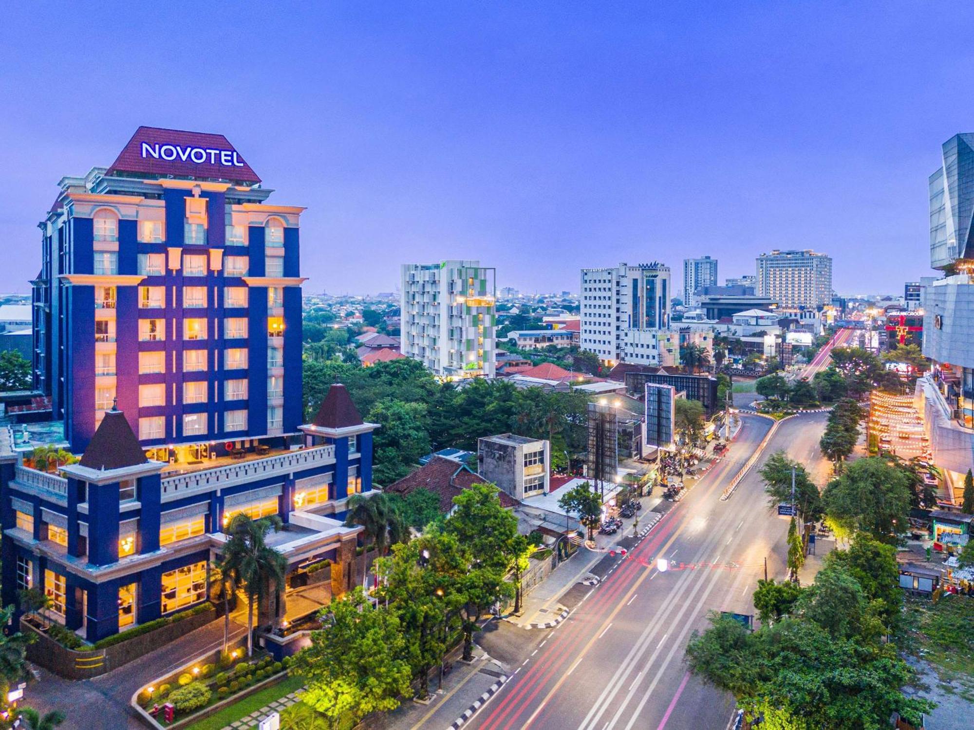 Novotel Semarang Exterior foto